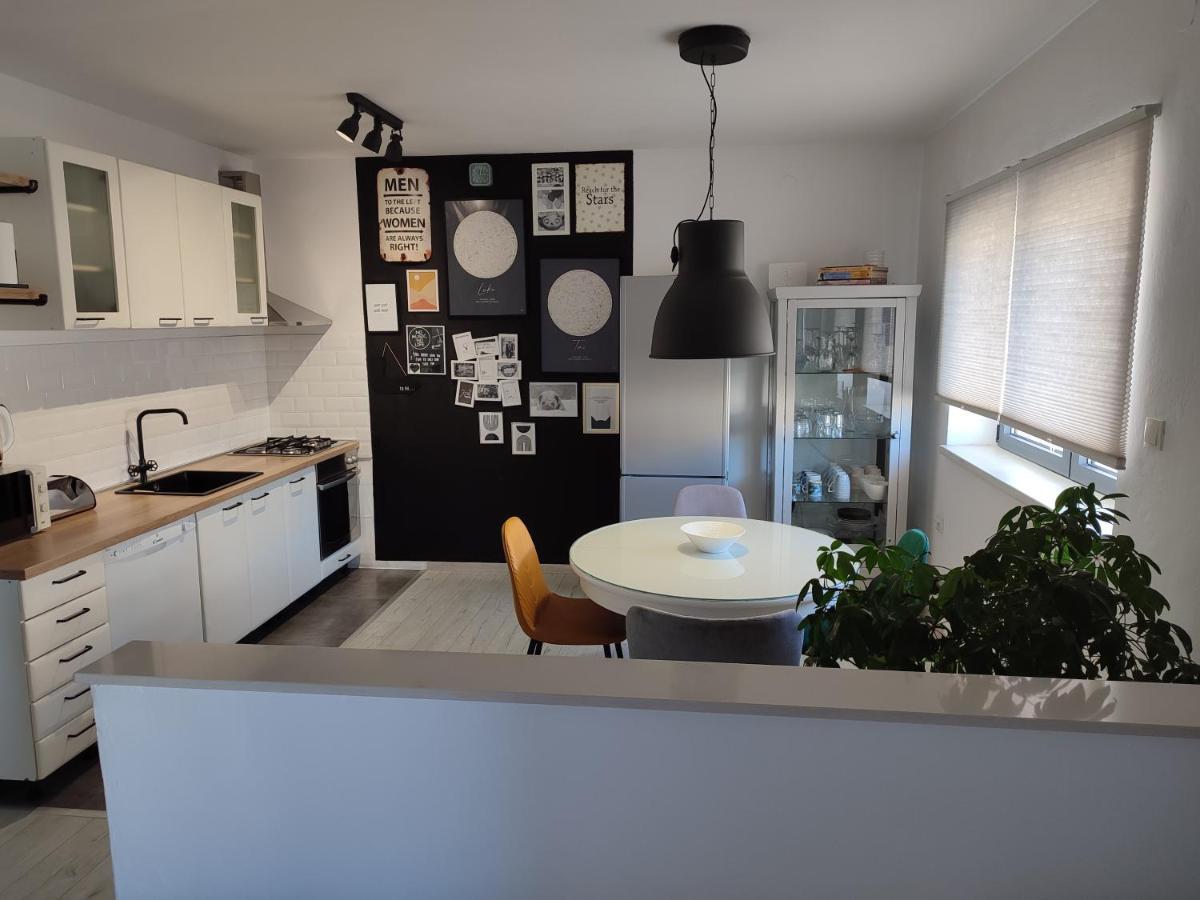 Apartment Luka Тучепи Экстерьер фото
